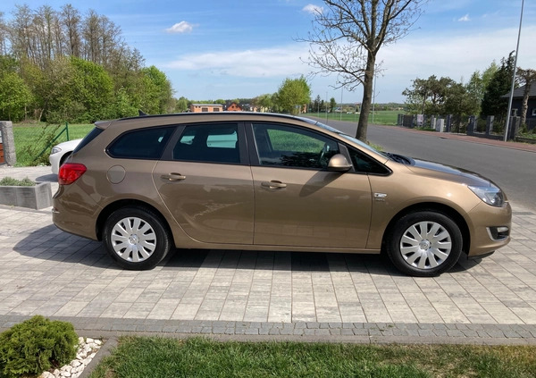 Opel Astra cena 25900 przebieg: 160000, rok produkcji 2013 z Jarocin małe 466